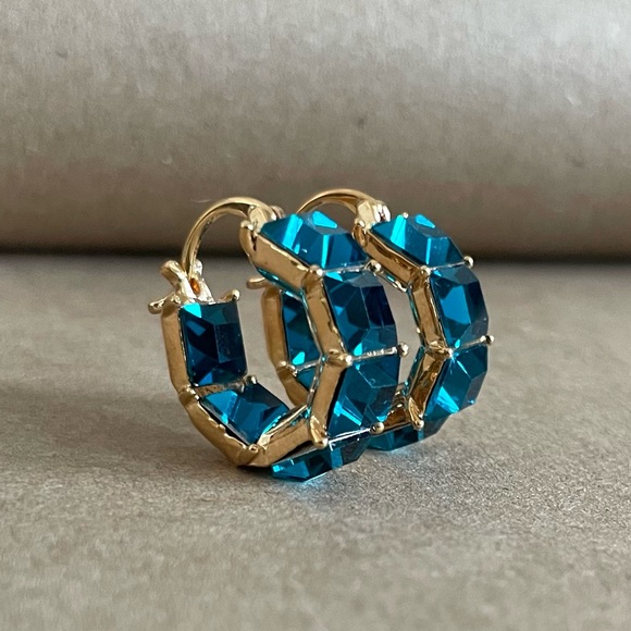 ✨Anthropologie Cecilia Earrings - Picture 3 of 11